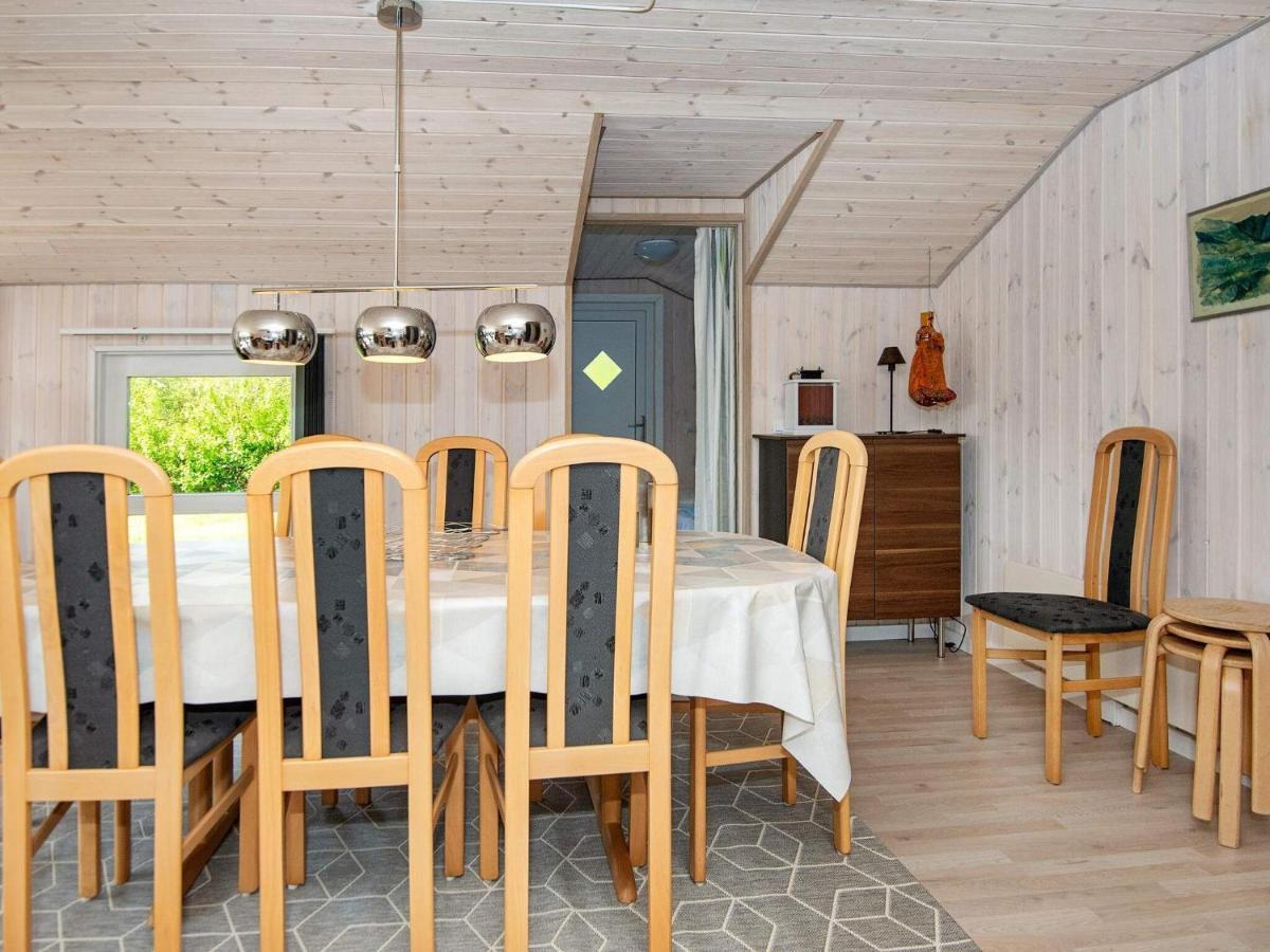 8 Person Holiday Home In Hejls Exterior foto